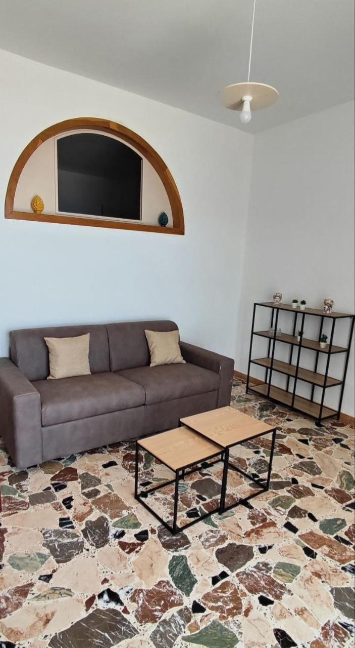 Апартаменты A Casa Dei Nonni Джардини-Наксос Экстерьер фото